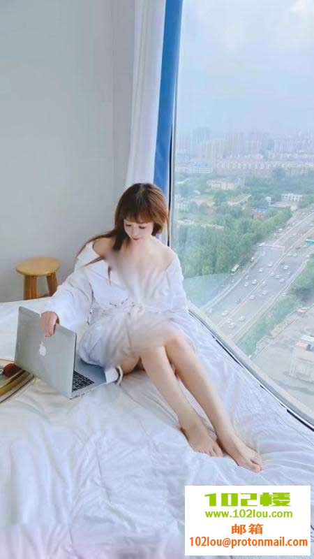 232541qb9bxb24fzvrhsqb.jpg
