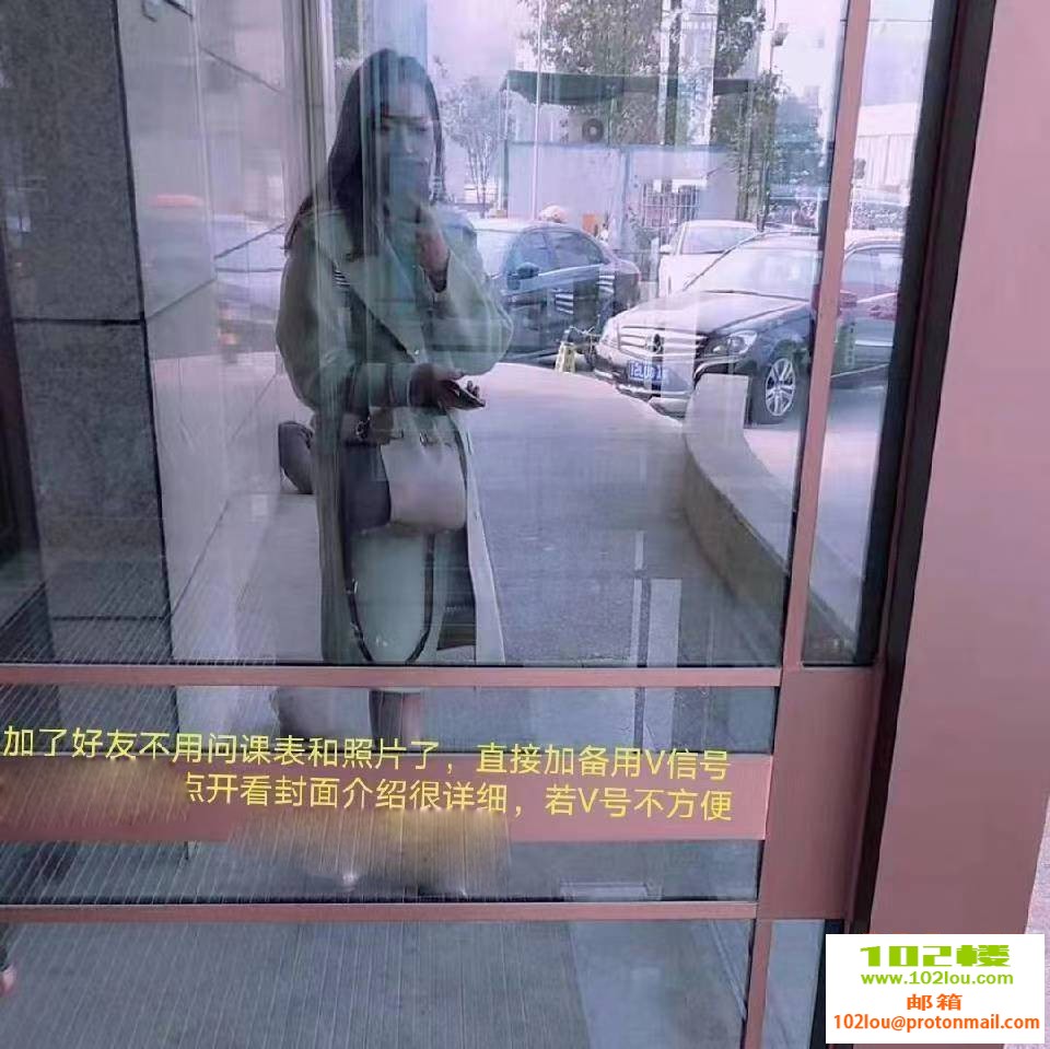 215251v333fzhs31i1a1nl.jpg
