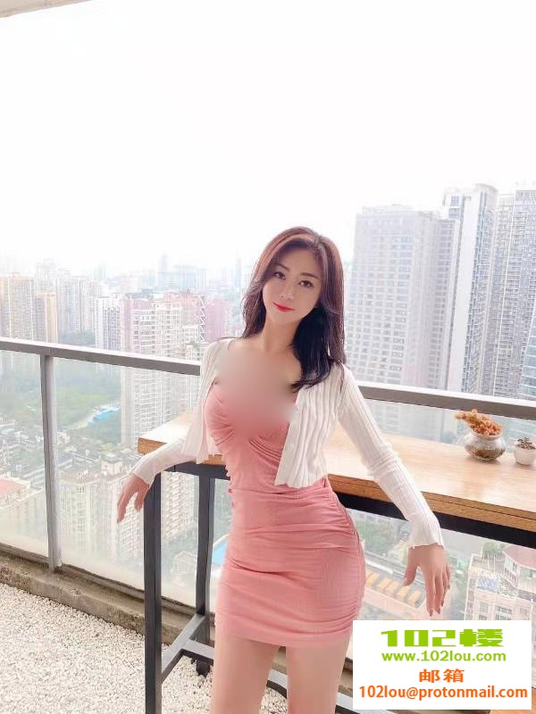 013813h7m2kaxhuam75uax.jpg