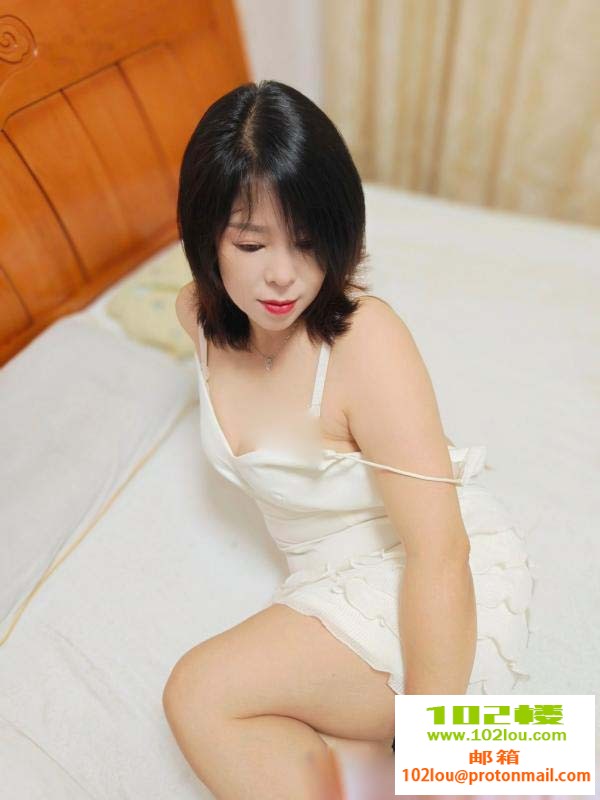 234737c55l3du9s07lmuce.jpg